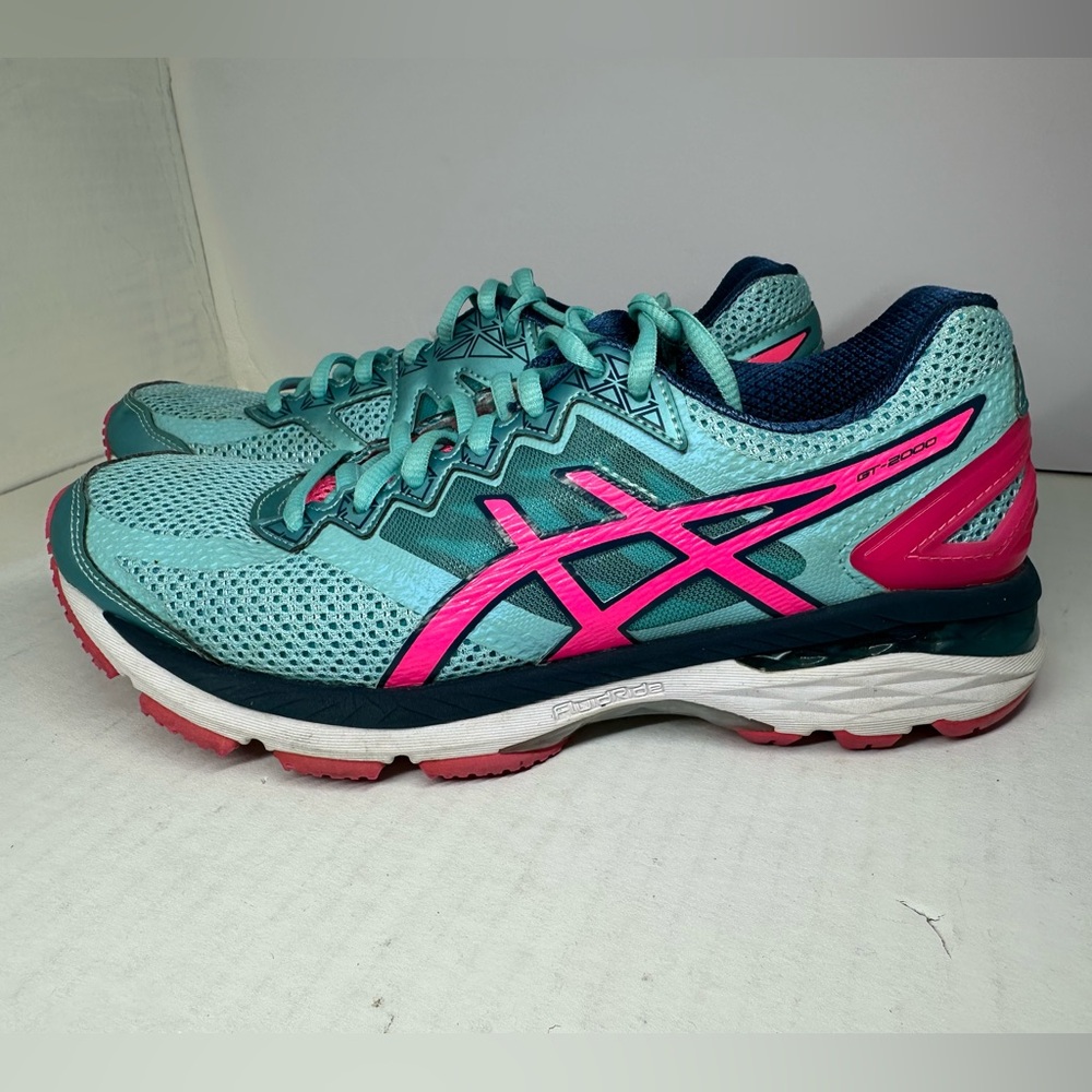 ASICS GT-2000 4 Turquoise and Pink FluidRide midsole Women’s 7.5